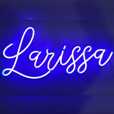 letreiro-neon-de-led-com-nome-larissa