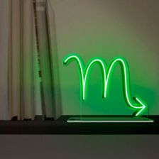 Letreiro-Luminoso-do-signo-de-Escorpiao-cor-verde-acrilico-6mm